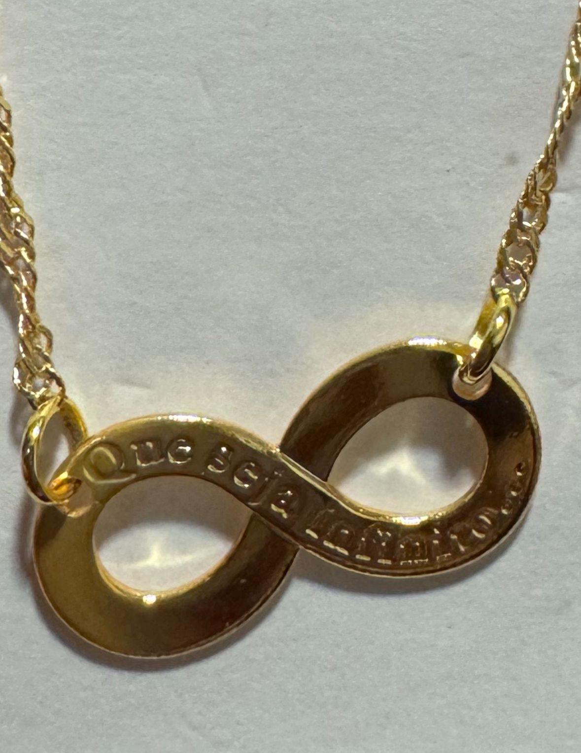 Corrente com Pingente de Infinito Banhada a Ouro